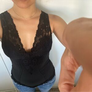 Black Lace V-Neck Shaping Camisole